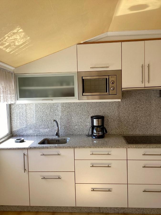 Atico Con Terraza Apartment О Грове Екстериор снимка